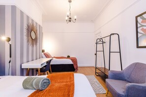 Unclassified image, 5 of 19, button