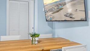 Dining - North WW 3BR Cottage Near Beach, Family-Friendly! (Wildwood)