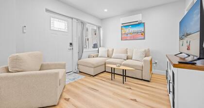 NEW NWW 2BR Condo w/ Pool & Parking!