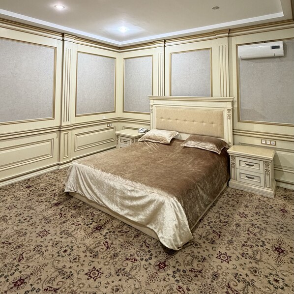 Suite, Lanai, Mountain View | Free WiFi