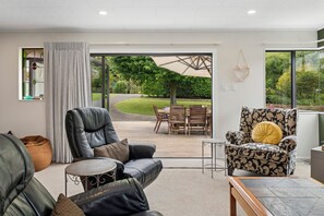 Luokittelematon kuva, 2 kautta 32, painike