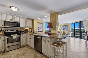 Fridge, microwave, oven, stovetop - 🌊Stunning Oceanfront | Pool | Ocean Creek South CC-8🌊 (Myrtle Beach)