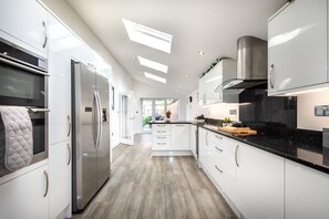 Imagen sin descripción, 4 de 67, botón