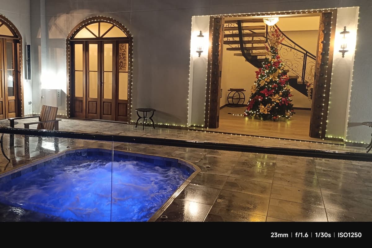 Junior-værelse - balkon - bjergudsigt