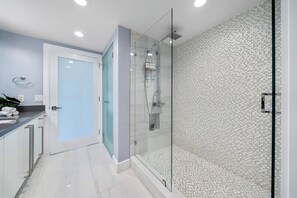 Shower, hair dryer, bidet, towels - Oceanview 2B Condo at the Ocean Place-3C (Miami Beach)