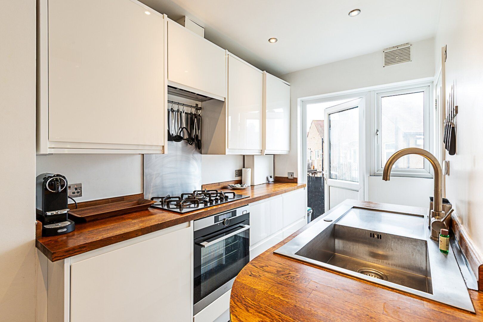 Fridge, microwave, dishwasher, coffee/tea maker