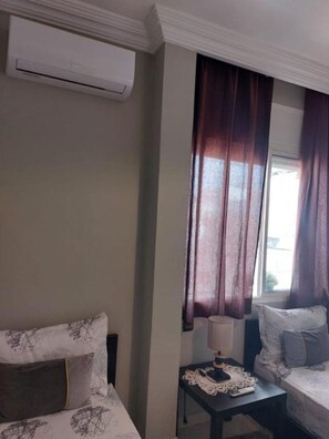 2 bedrooms, iron/ironing board, Internet, bed sheets - Stay like at home in the heart of Rabat, with sights & beach on foot (Rabat)