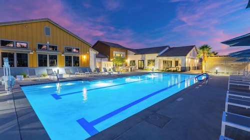 Summerwell by AvantStay