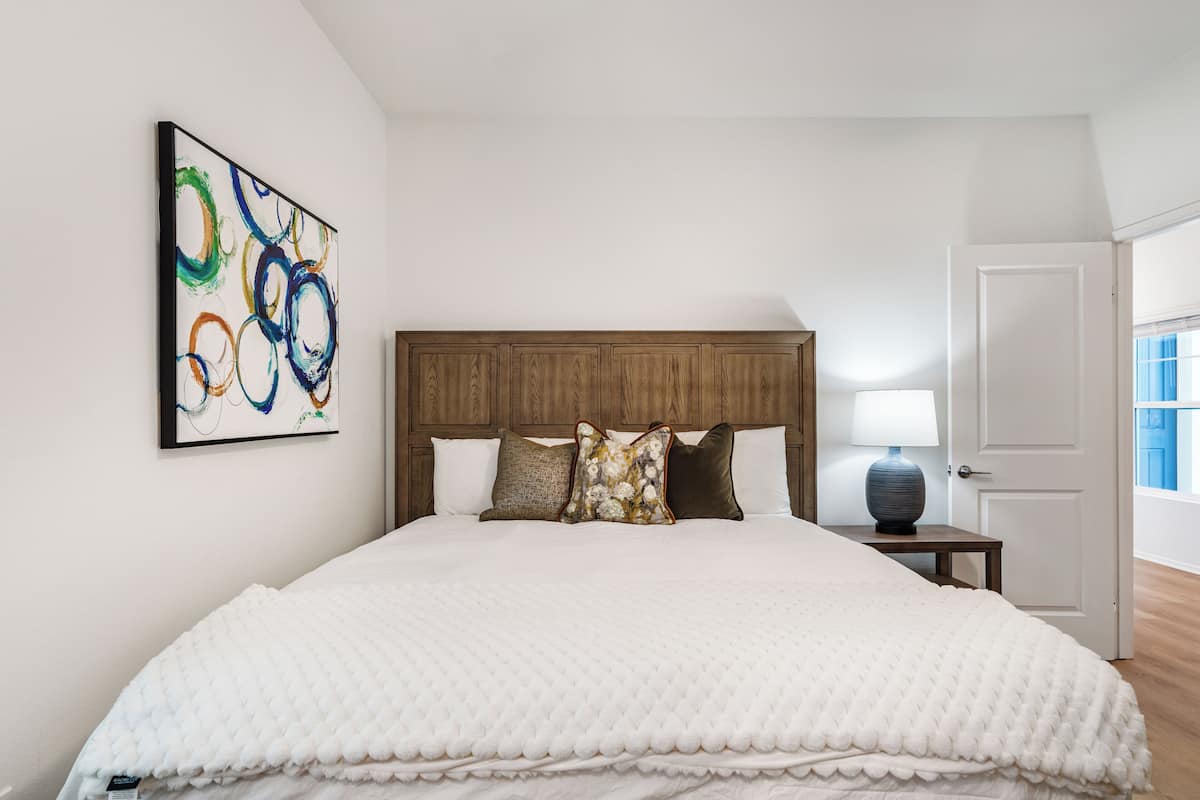 4 Schlafzimmer, laptopgeeigneter Arbeitsplatz, Bügeleisen/Bügelbrett