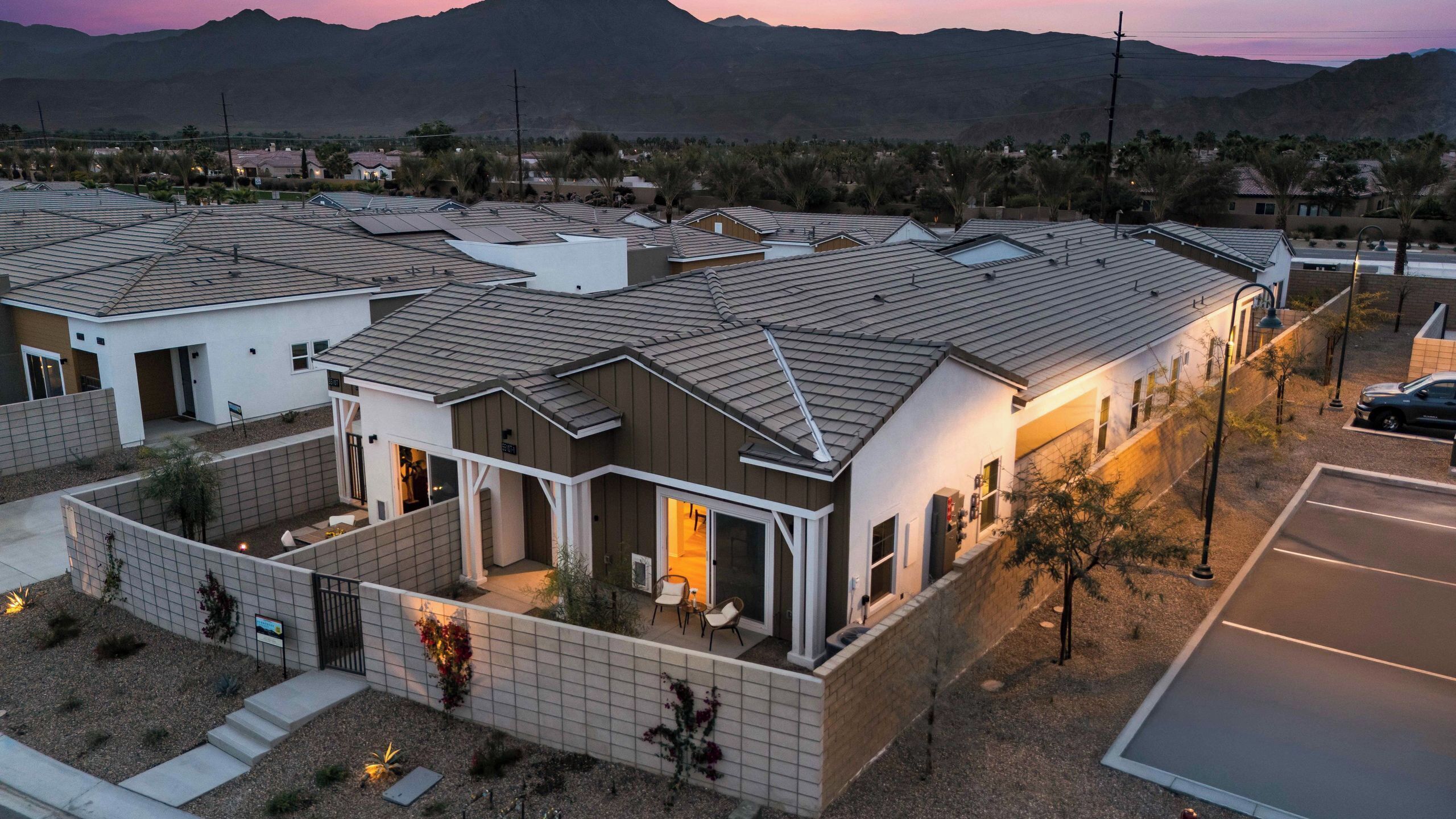 المنشأة من الخارج