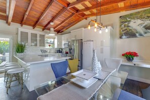 Fridge, microwave, stovetop, dishwasher - Oakland Park Gem w/ Year-Round Pool, 4 Mi to Beach (Oakland Park)