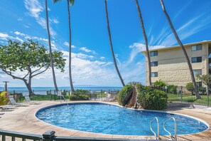 Luokittelematon kuva, 2 kautta 25, painike