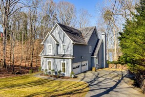 Exterior - Serene Lake Lanier Home: Walk to Dock & Fire Pit (Gainesville)