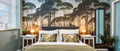 1 bedroom, iron/ironing board, internet, bed sheets