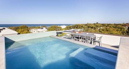 Azotea - Rooftop pool with ocean views
