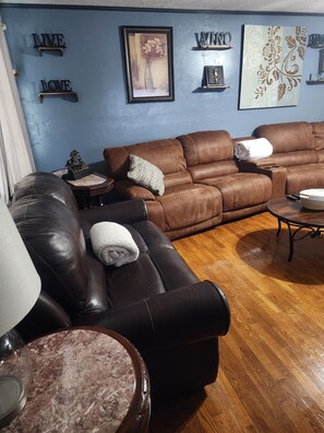 Unclassified image, 2 of 60, button - Near everything Tahlequah and Northeastern State University - NSU have to offer (Tahlequah)