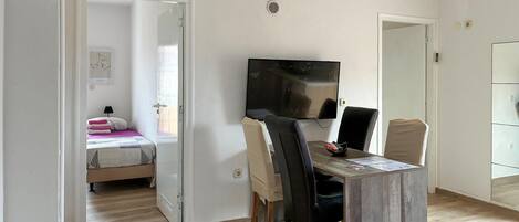 2 bedrooms, in-room safe, free WiFi