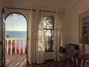 Habitación doble Confort, vista al océano | Wifi gratis 