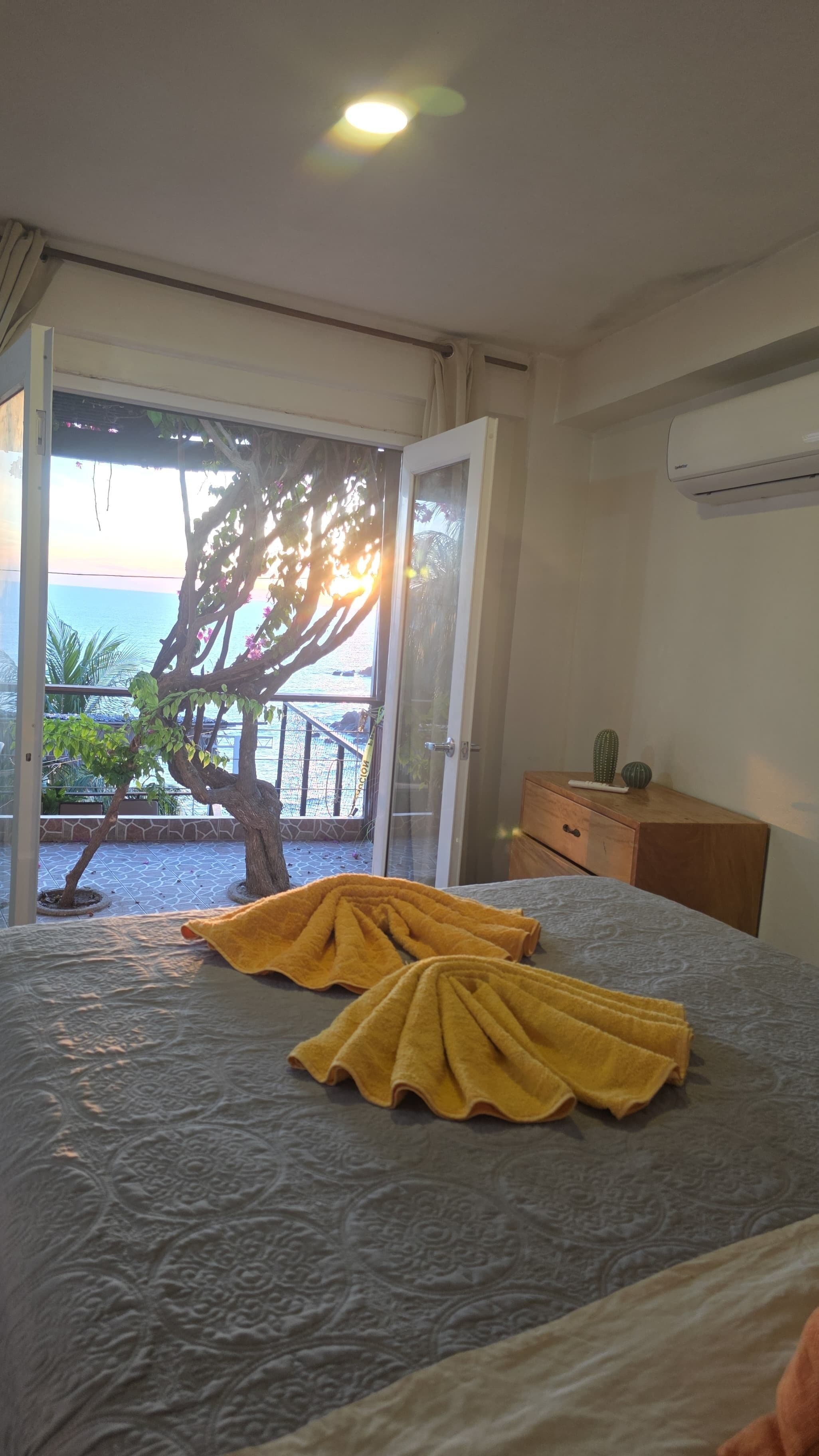 Deluxe Double Room, Ocean View | Free WiFi