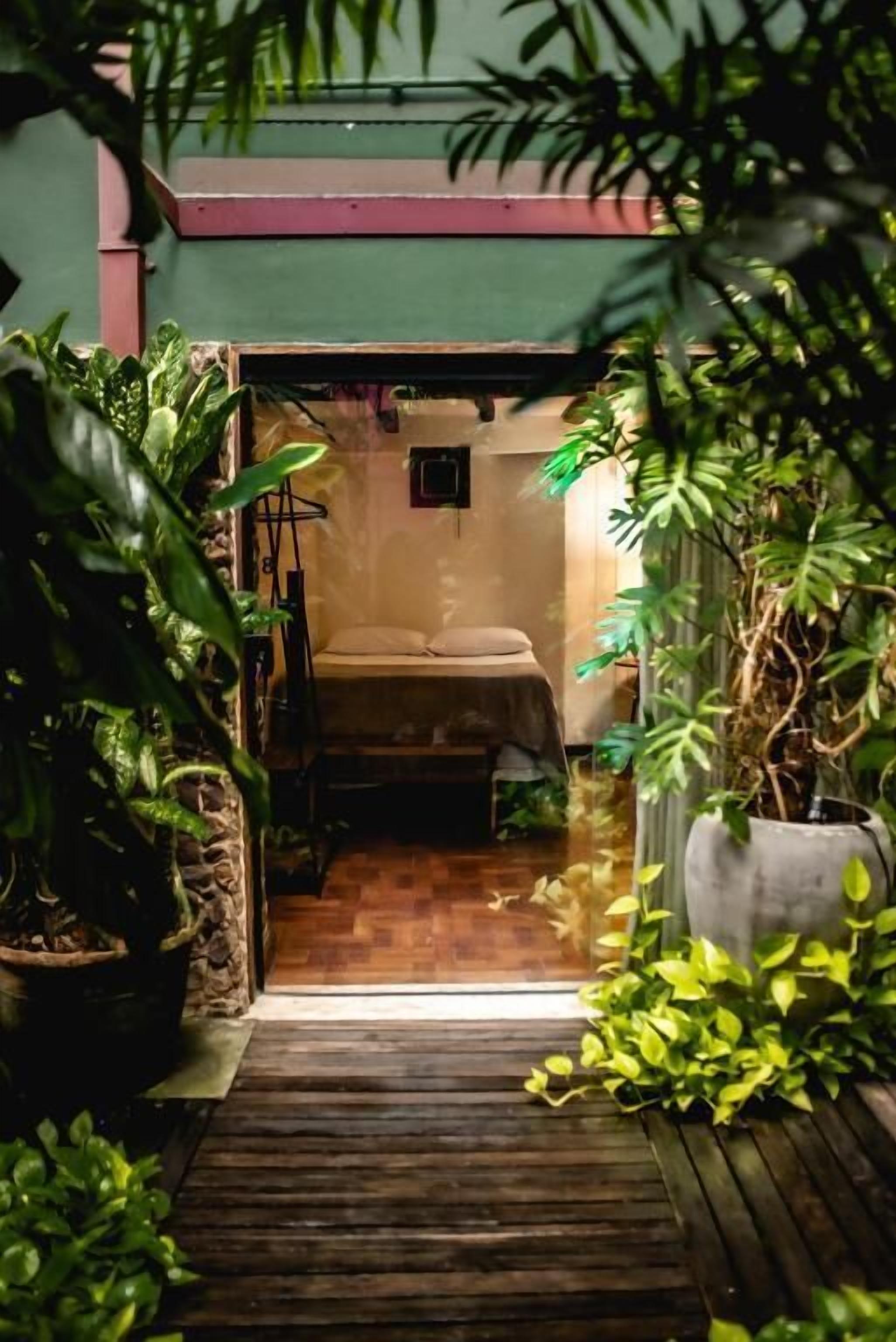 Quarto casal standard, vista para o jardim | Parte interna