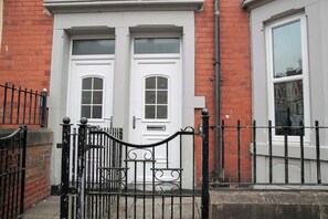 Exterior detail - Stunning 2 Bed Apartment in Newcastle, free WiFi (Tyne and Wear)