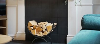 Spacious 4BR in Hinderwell