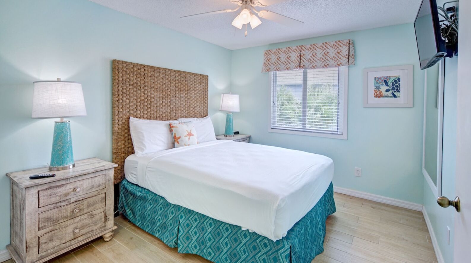 1 chambre, fer et planche à repasser, Wi-Fi, draps fournis