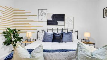 2 bedrooms, desk, iron/ironing board, travel crib