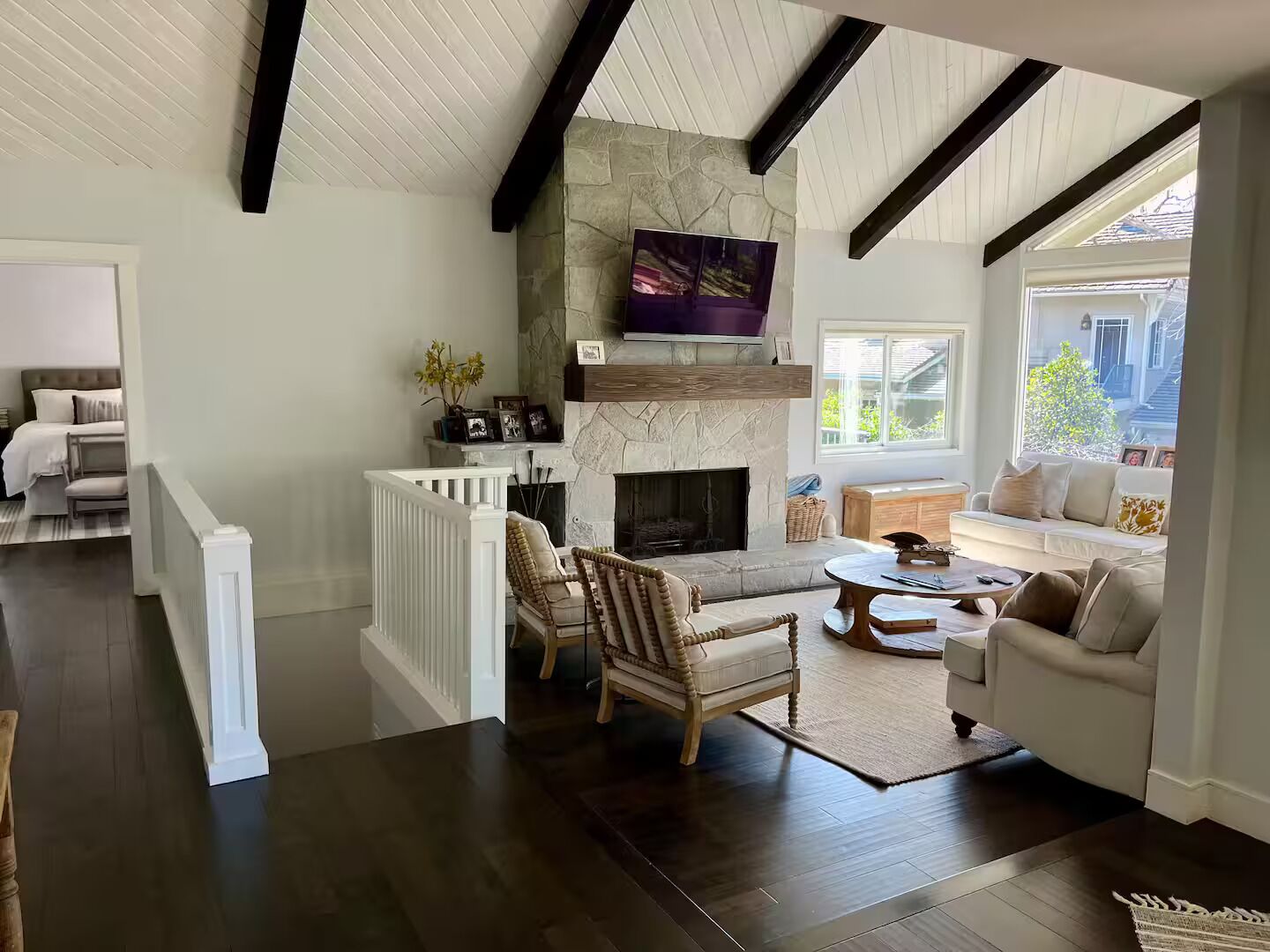 Smart TV, fireplace, video games, books