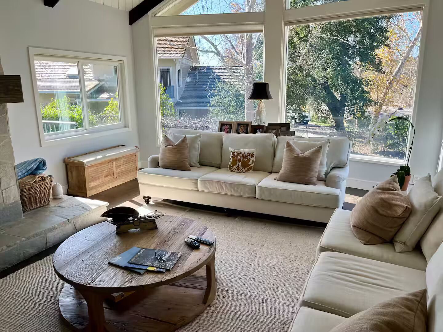 Private, Luxury Gated Retreat In Agoura Hills - Simi Valley, CA