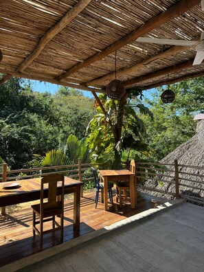 Outdoor dining - Air-Conditioned Room in a Natural Setting (Santa María Tonameca)