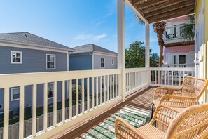 Terrace/patio - 39 Topaz Cove•Remodeled•2 Pools•Free Beach Service•Fully-Stocked•Arcade Game (Miramar Beach)