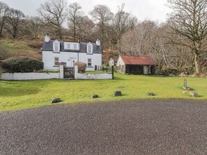 Exterior - Tigh a Phailean (Kyle)