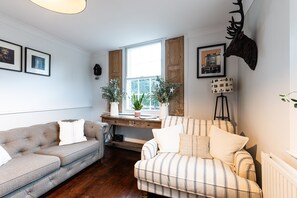 TV - Rutland Gables by Belmont Places (Lincolnshire)