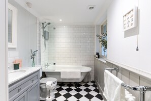 Bathroom - Rutland Gables by Belmont Places (Lincolnshire)