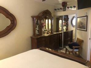 Iron/ironing board, WiFi, bed sheets - The Cozy Coast Nest. (Oceano)