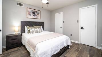 1 chambre, fer et planche Ă repasser, accĂšs Internet, draps fournis