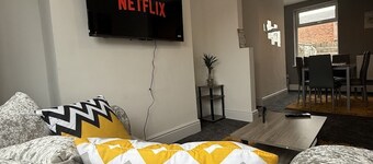 Renovated Property in perfect grimsby location!