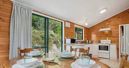 Whare Marie - Direct Redwoods Trail Access!