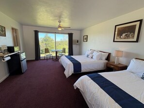 Unclassified image, 2 of 9, button - Schooner #244 @Bel Arco on Bull Shoals Lake (Bull Shoals)