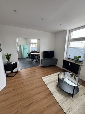 Uklassifisert bilde, 2 av 18, knapp