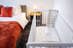 Unclassified image, 4 of 98, button - The Pines Villa 1 | Spacious 3BR | Cinema, Games & EV | Parking | Sleeps 10+ (West Northamptonshire)