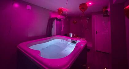 Private Jacuzzi Loveroom