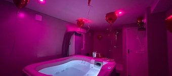 Jacuzzi privatif Loveroom