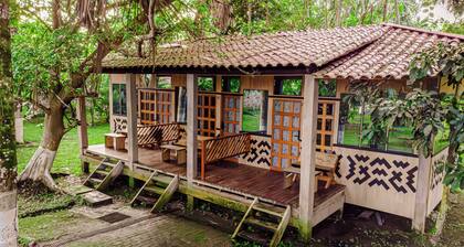 Room in a bungalow near downtown