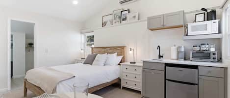 Lit parapluie, Wi-Fi, draps fournis