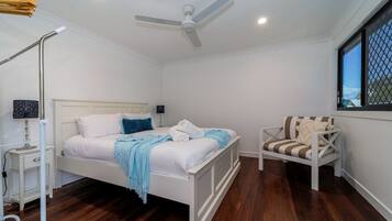 2 bedrooms, Internet