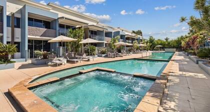 Luxury Resort Hotel Room Urangan Marina Precinct