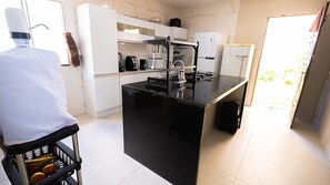 3 bedrooms - Casa com Piscina e Churrasqueira em Arembepe (Camaçari)