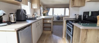 Golden Sands Kinmel Bay - 20528